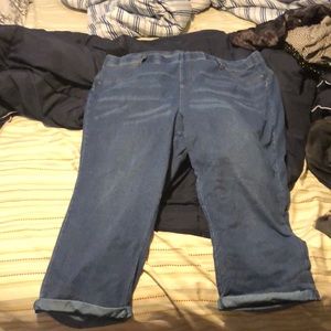 NWOT Capri Jeggings!